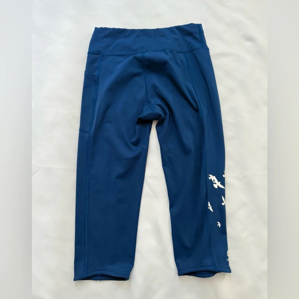 Oiselle Blue Cropped Leggings with Bird Design - Picture 3 of 5
